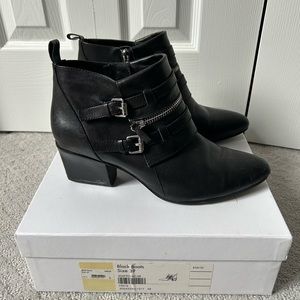 Karen Millen Cuban Heel short boot Size 39 (8.5 US)